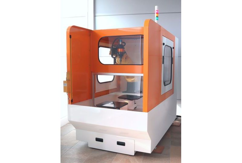 小型バリ取りロボットセル FDM-001